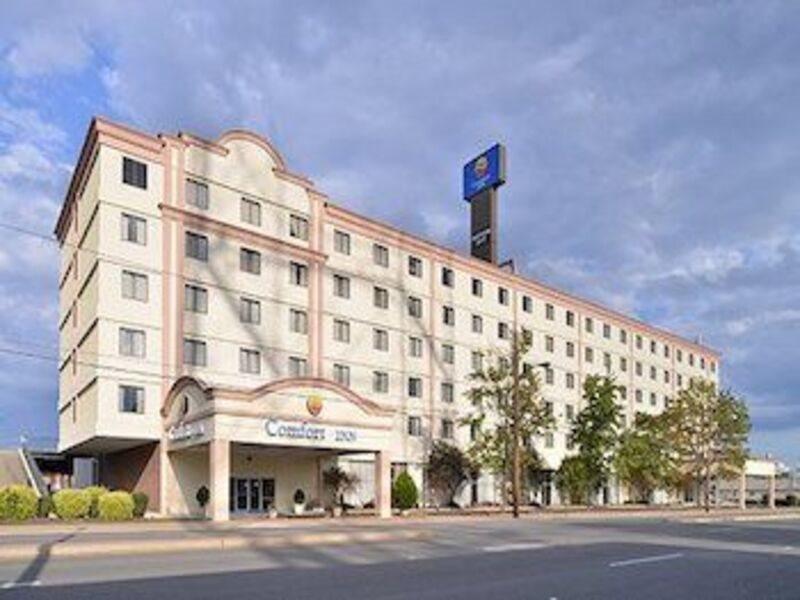 Quality Inn And Suites Conference Center Richmond Bagian luar foto