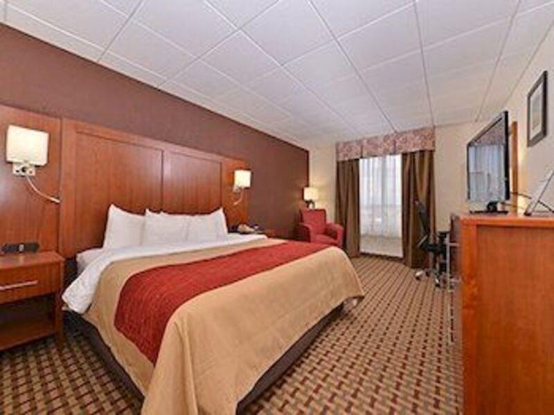 Quality Inn And Suites Conference Center Richmond Bagian luar foto