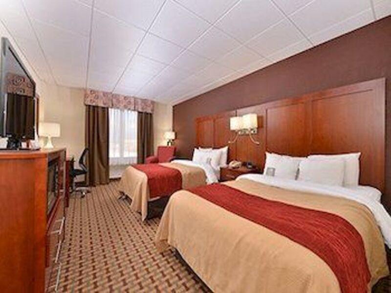 Quality Inn And Suites Conference Center Richmond Bagian luar foto