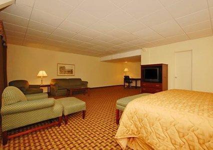 Quality Inn And Suites Conference Center Richmond Bagian luar foto