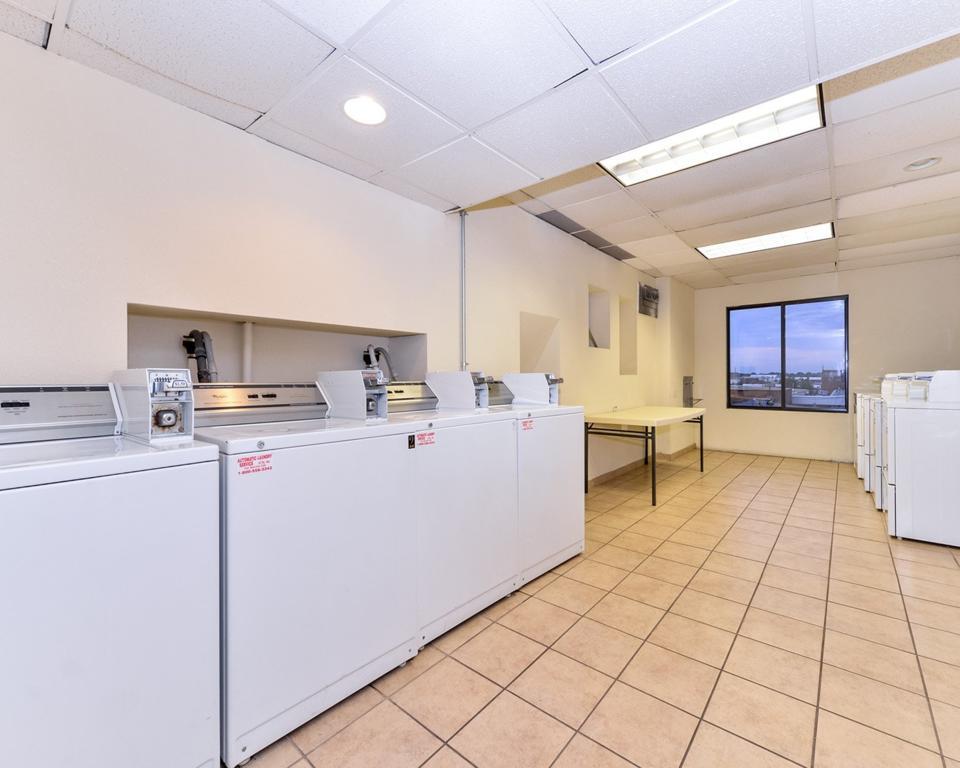 Quality Inn And Suites Conference Center Richmond Bagian luar foto