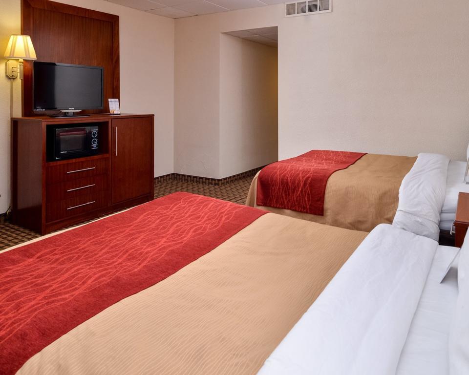 Quality Inn And Suites Conference Center Richmond Bagian luar foto