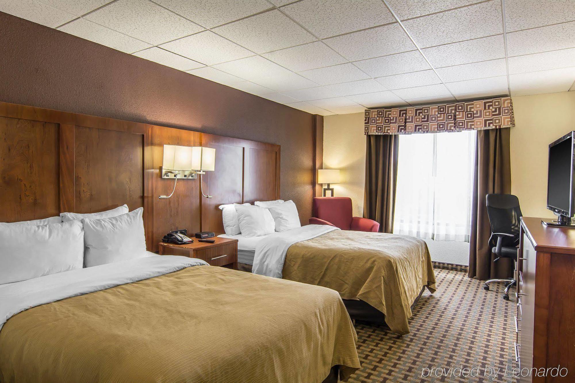 Quality Inn And Suites Conference Center Richmond Bagian luar foto