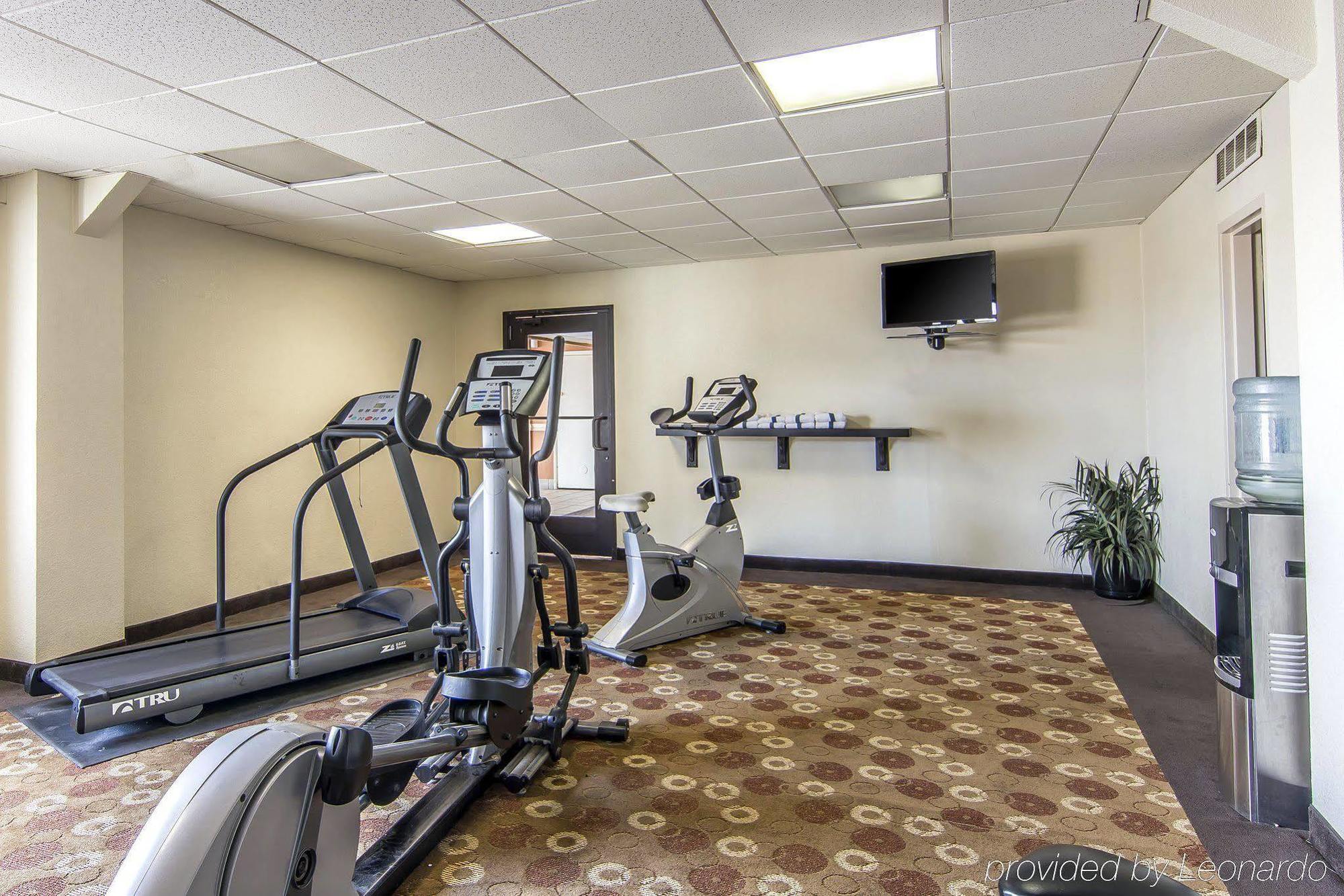 Quality Inn And Suites Conference Center Richmond Bagian luar foto