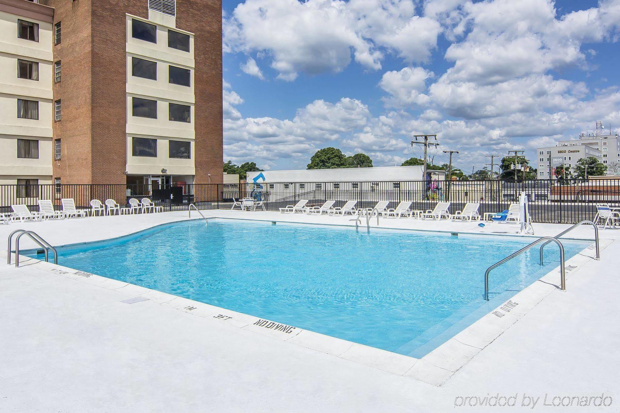 Quality Inn And Suites Conference Center Richmond Bagian luar foto