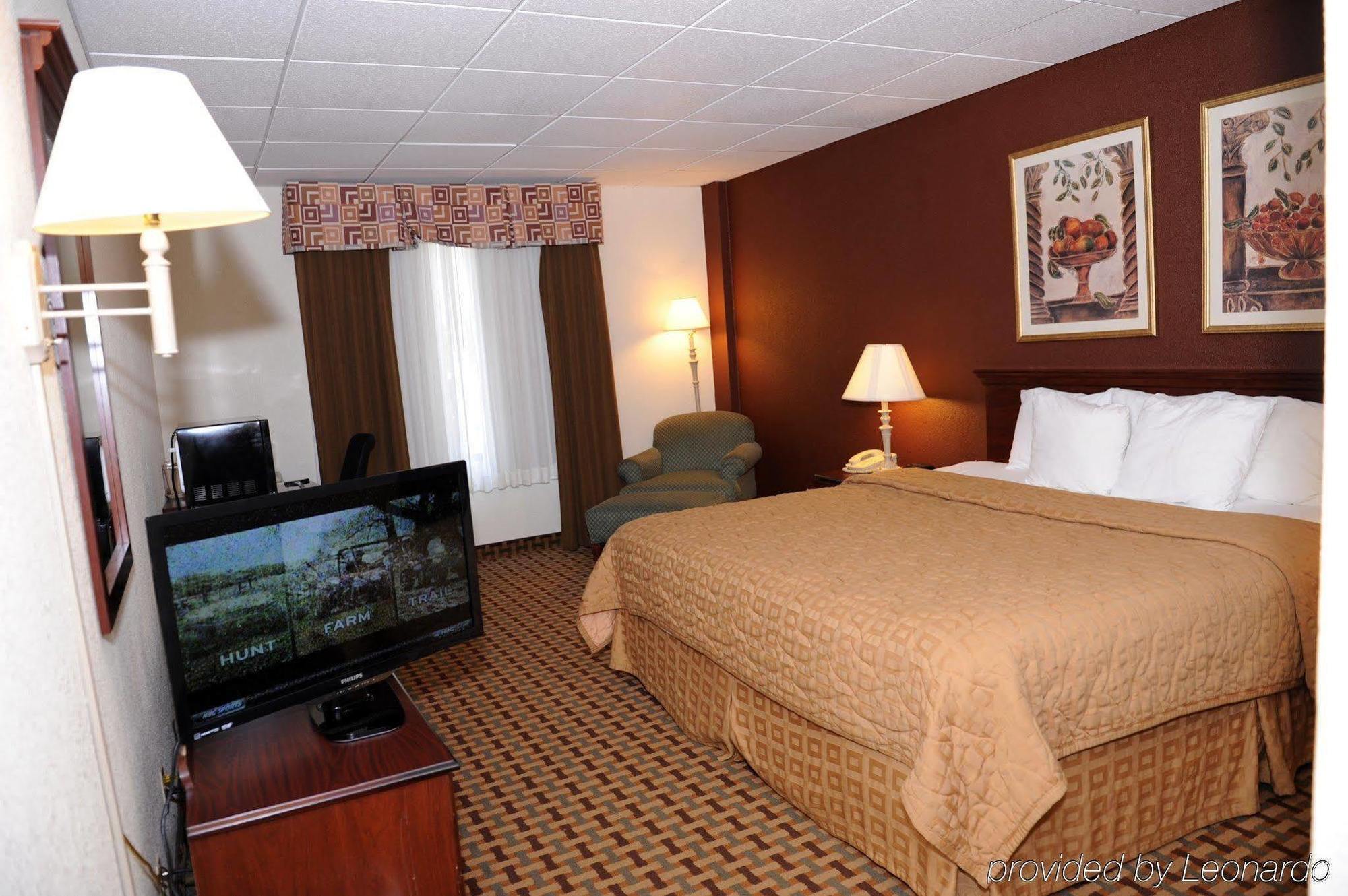 Quality Inn And Suites Conference Center Richmond Ruang foto